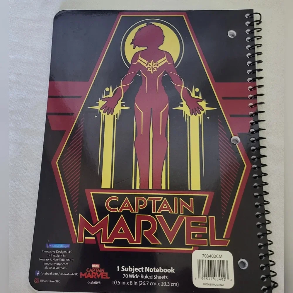 New 4‎ Piece Bundle Marvel Captain Marvel Spiral Notebooks and Poly Folder